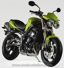675 Street Triple  08-11.jpeg